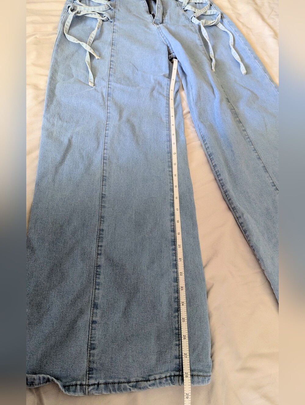 BNWOT, Size Med, Light Blue Lace-Up Details Wide Leg Jeans - Picture 8 of 12